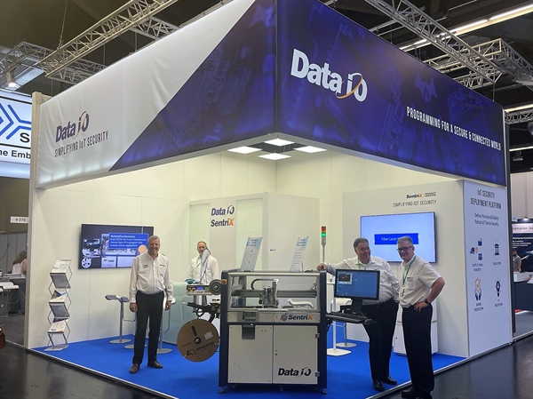 Data I/O auf der embedded world 2022